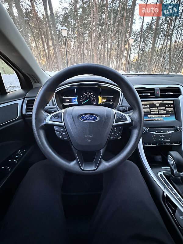 Седан Ford Fusion 2014 в Киеве