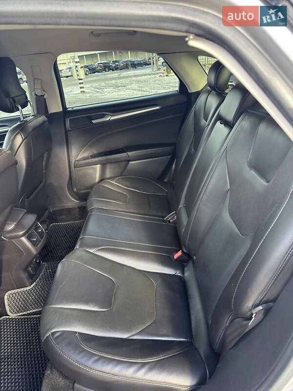 Седан Ford Fusion 2013 в Днепре