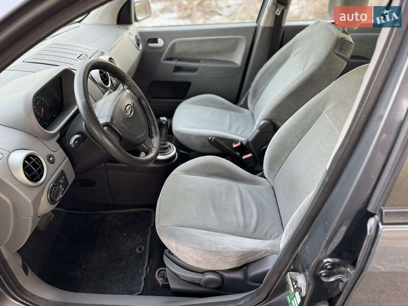 Хетчбек Ford Fusion 2003 в Дніпрі