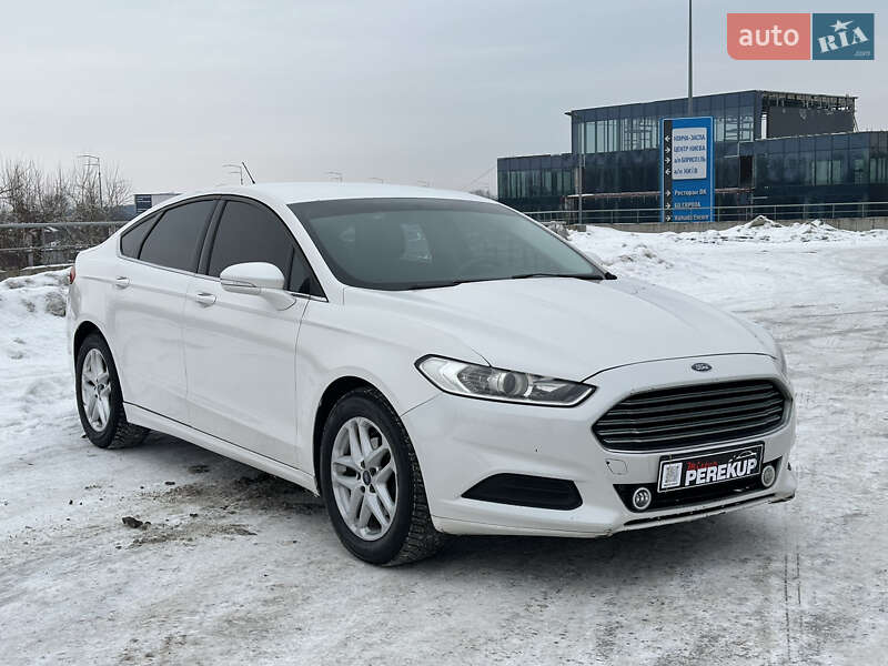 Ford Fusion 2015