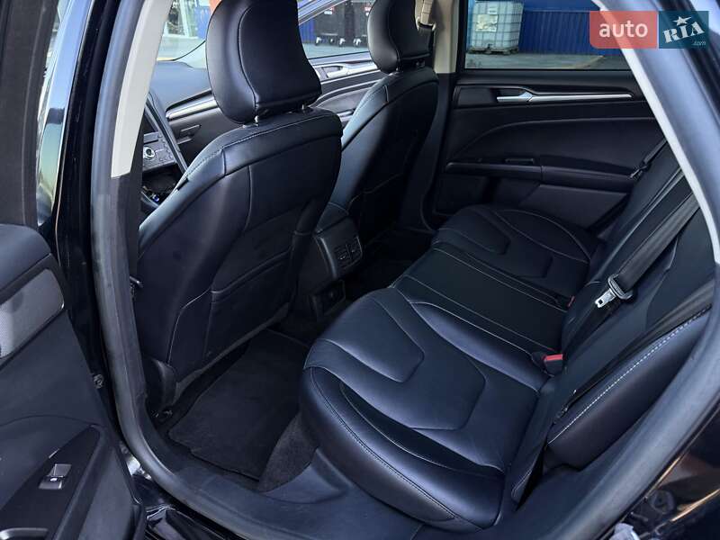 Седан Ford Fusion 2017 в Киеве