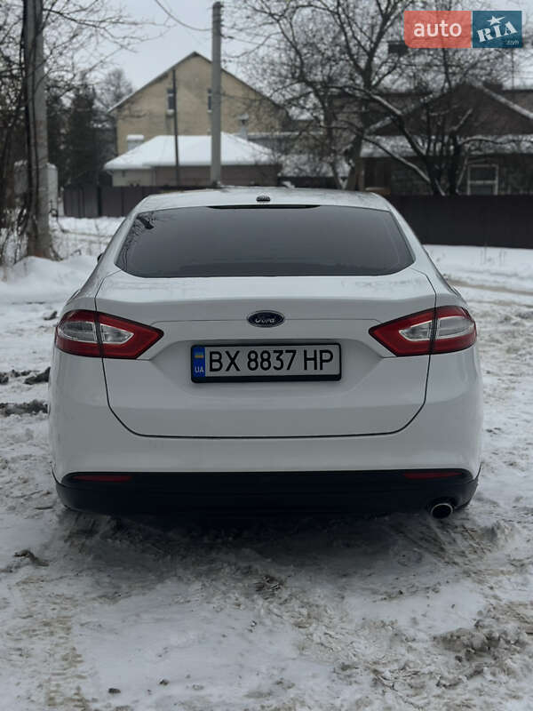 Седан Ford Fusion 2013 в Ивано-Франковске