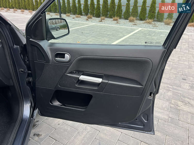 Хэтчбек Ford Fusion 2009 в Луцке