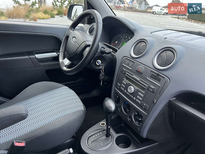 Хэтчбек Ford Fusion 2009 в Луцке