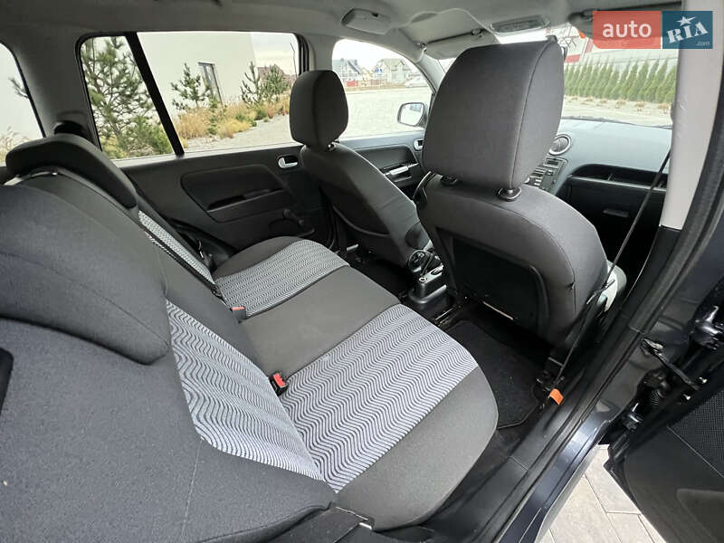 Хэтчбек Ford Fusion 2009 в Луцке