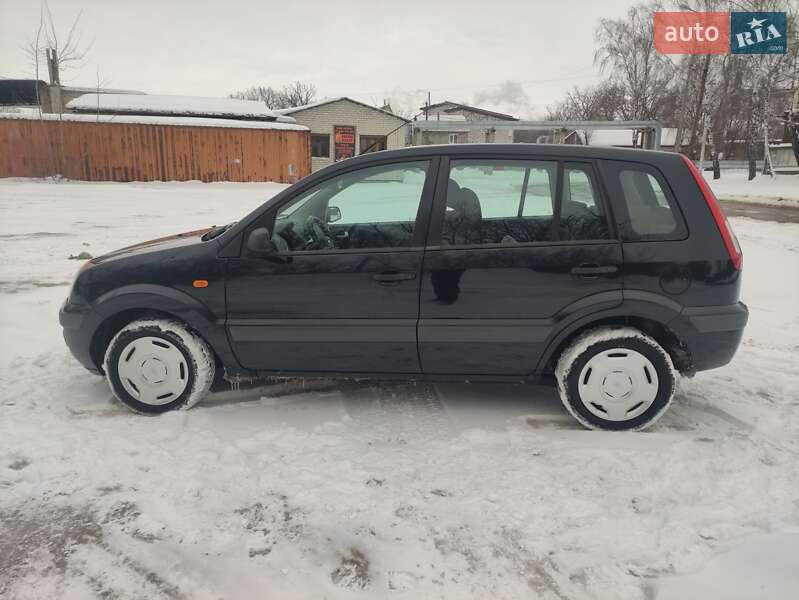 Хэтчбек Ford Fusion 2009 в Чернигове