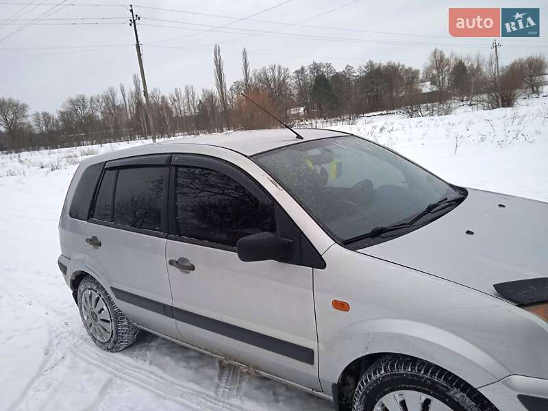 Хетчбек Ford Fusion 2009 в Звягелі