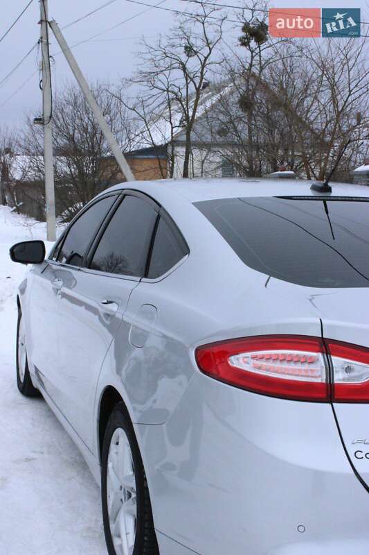 Седан Ford Fusion 2015 в Житомире