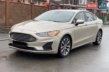 Седан Ford Fusion 2019 в Луцке