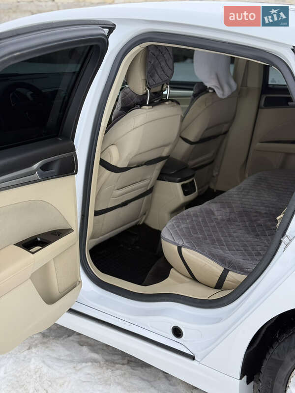 Седан Ford Fusion 2014 в Виннице