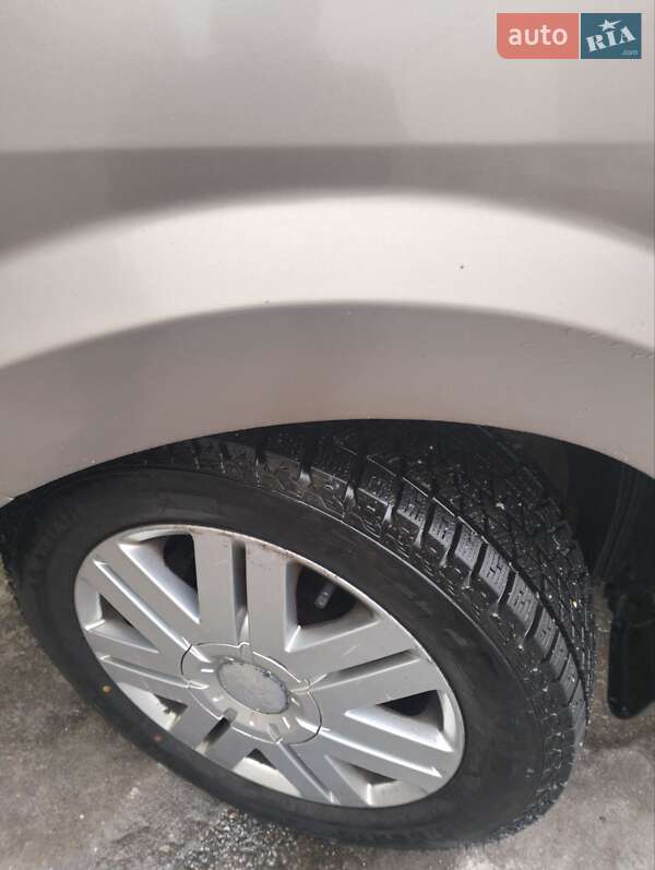 Хэтчбек Ford Fusion 2003 в Виннице