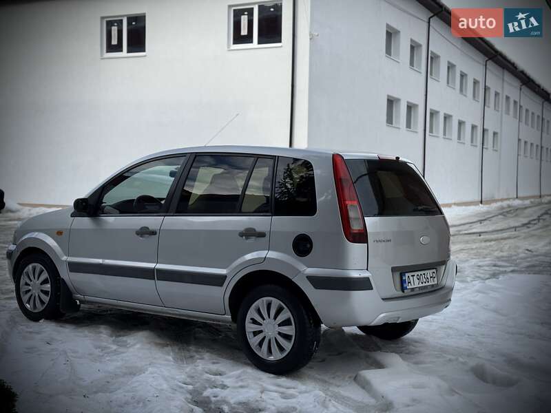 Хэтчбек Ford Fusion 2006 в Ивано-Франковске