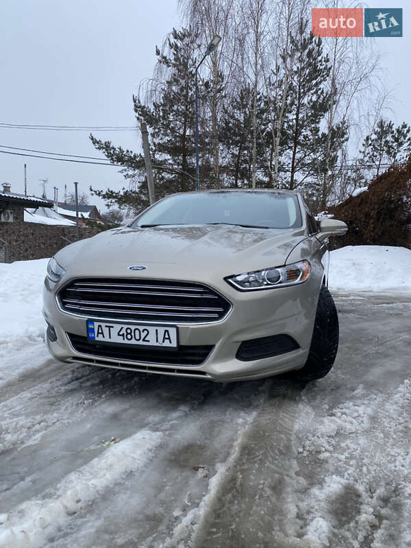 Седан Ford Fusion 2015 в Житомирі