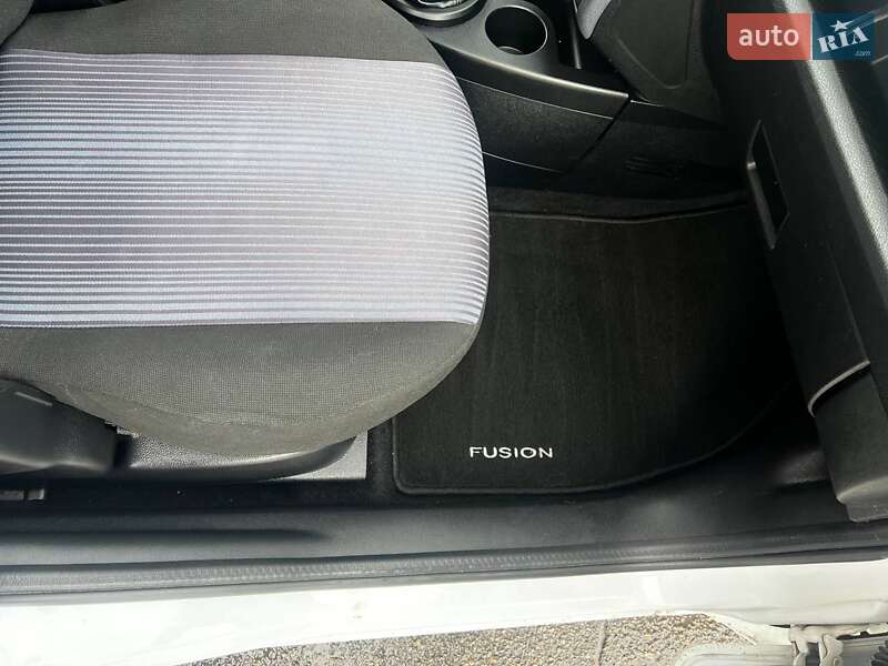 Хэтчбек Ford Fusion 2011 в Кременчуге фото 32 Хэтчбек Ford Fusion 2011 в Кременчуге