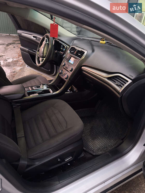 Седан Ford Fusion 2017 в Дубно