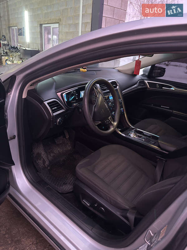 Седан Ford Fusion 2017 в Дубно