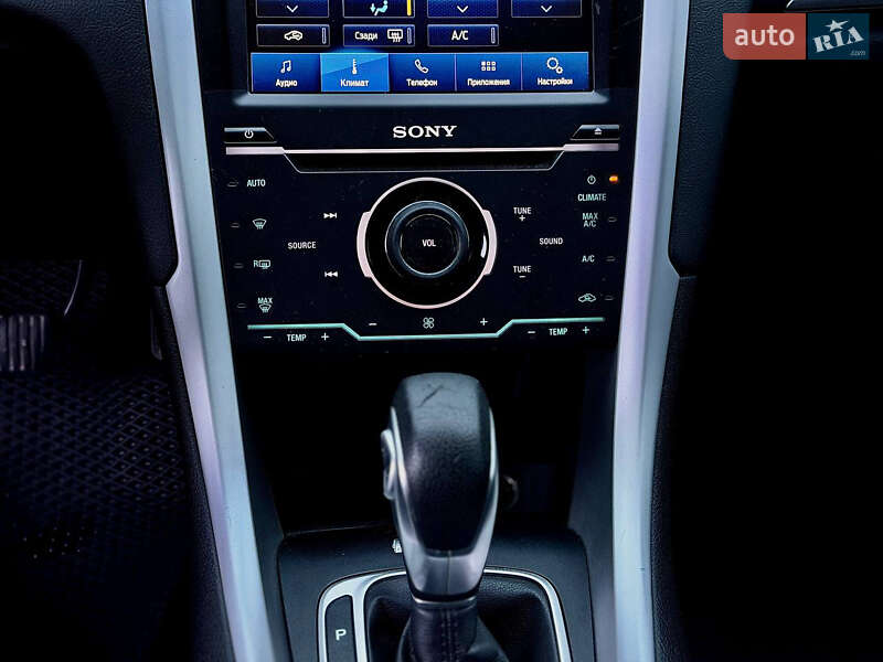 Седан Ford Fusion 2014 в Днепре