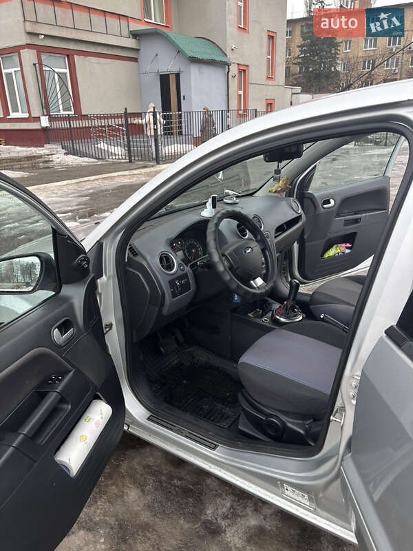 Хетчбек Ford Fusion 2009 в Києві фото 12 Хетчбек Ford Fusion 2009 в Києві