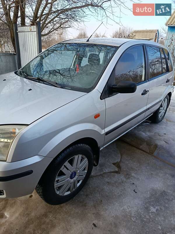 Ford Fusion 2004 Ford Fusion 2004