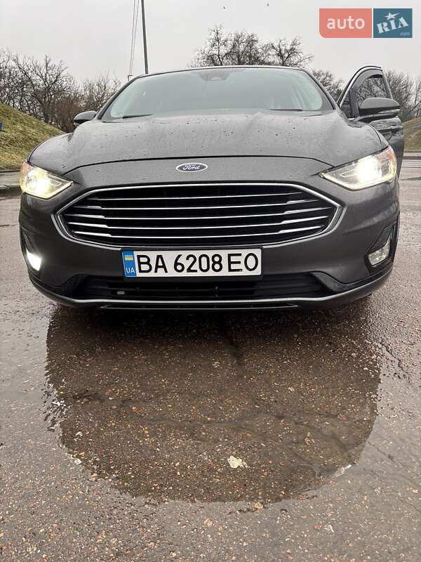 Седан Ford Fusion 2019 в Кропивницком