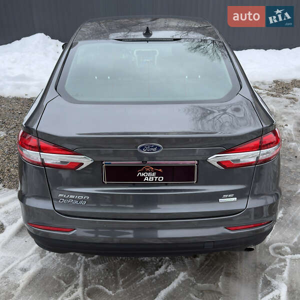 Седан Ford Fusion 2019 в Ивано-Франковске