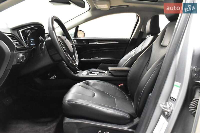 Седан Ford Fusion 2020 в Львове