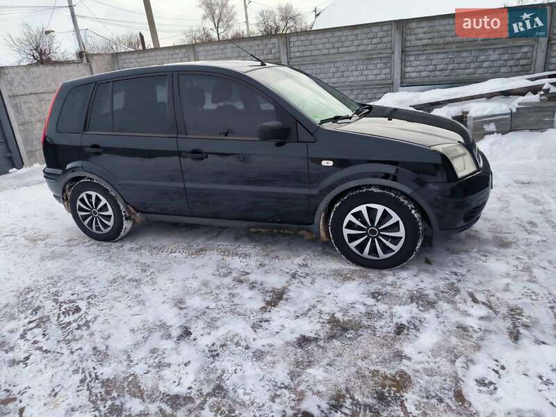 Хетчбек Ford Fusion 2005 в Прилуках