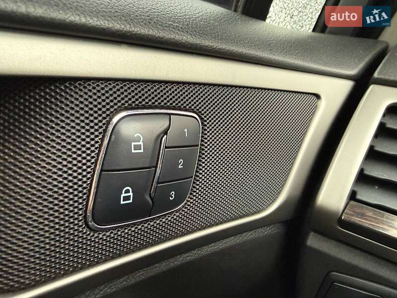 Седан Ford Fusion 2014 в Днепре