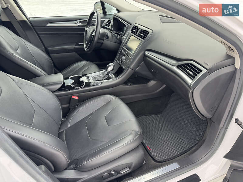 Седан Ford Fusion 2015 в Киеве