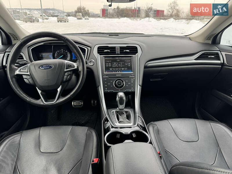 Седан Ford Fusion 2015 в Киеве
