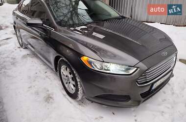 Седан Ford Fusion 2015 в Обухове