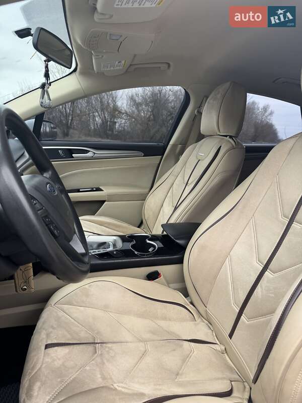 Седан Ford Fusion 2016 в Кременчуге