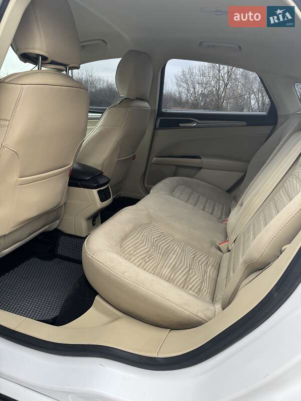 Седан Ford Fusion 2016 в Кременчуге
