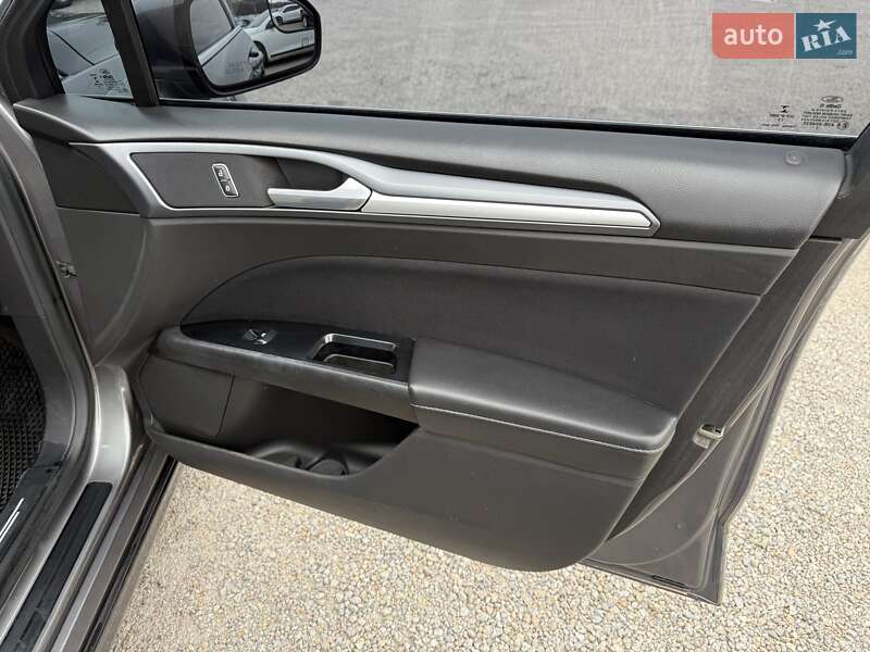 Седан Ford Fusion 2014 в Кропивницькому