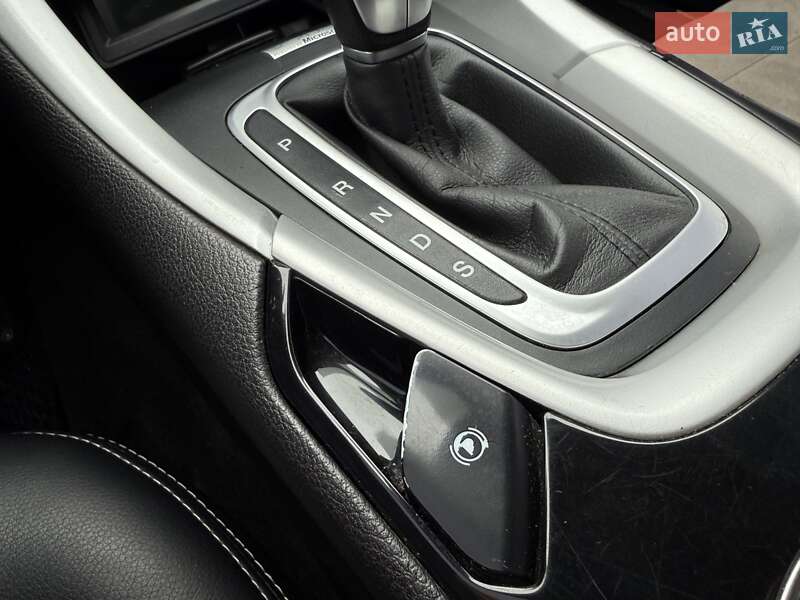 Седан Ford Fusion 2014 в Кропивницькому