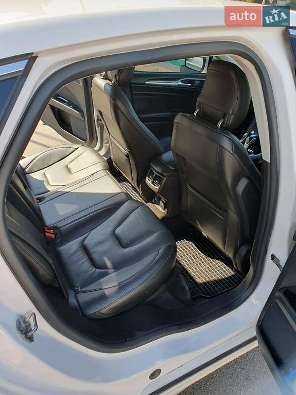 Седан Ford Fusion 2014 в Івано-Франківську