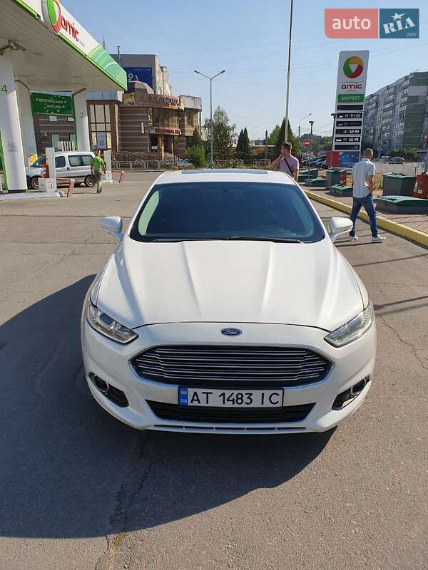 Седан Ford Fusion 2014 в Івано-Франківську