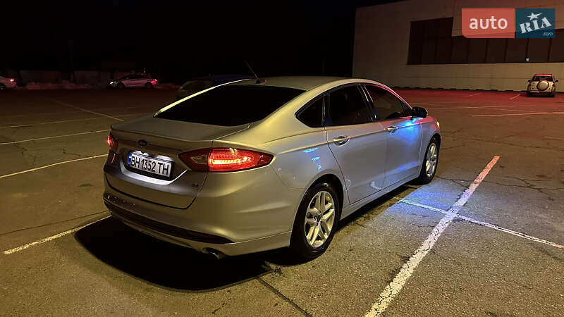 Седан Ford Fusion 2015 в Измаиле
