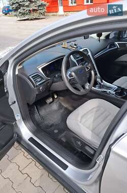 Седан Ford Fusion 2014 в Тернополе