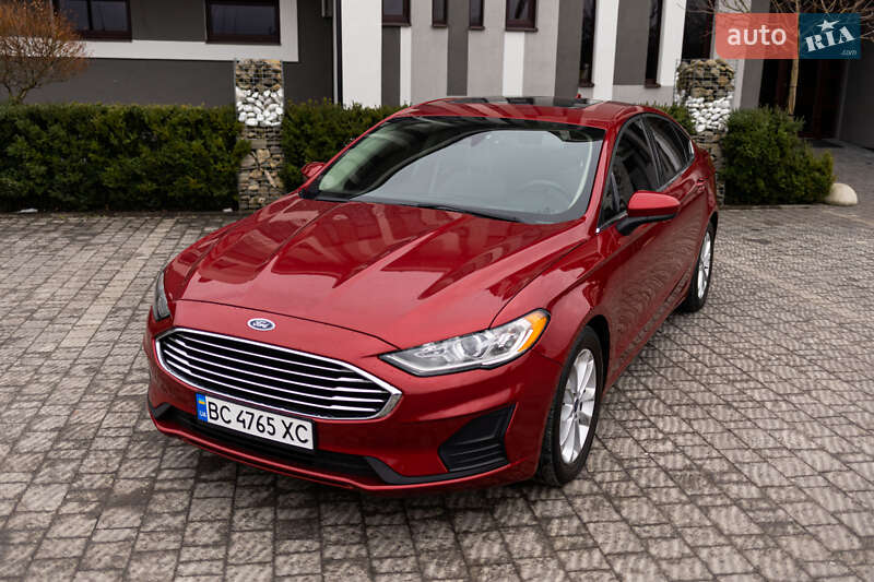 Седан Ford Fusion 2020 в Стрые