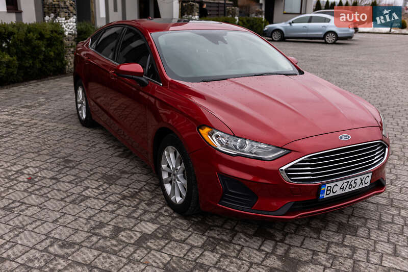 Седан Ford Fusion 2020 в Стрые