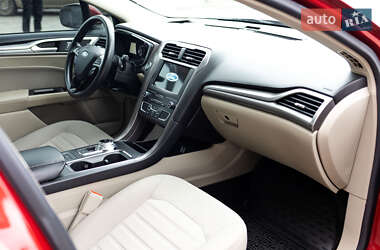 Седан Ford Fusion 2020 в Стрые