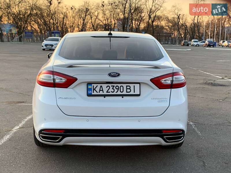 Седан Ford Fusion 2015 в Николаеве