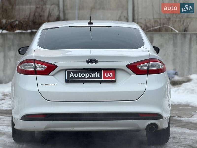 Седан Ford Fusion 2015 в Киеве