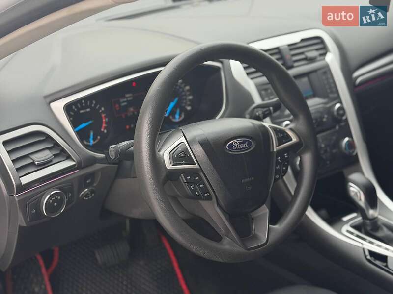 Седан Ford Fusion 2015 в Киеве