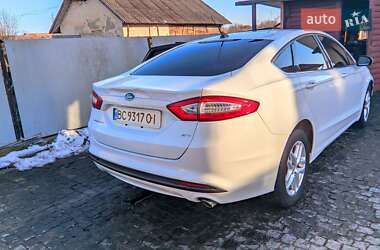 Седан Ford Fusion 2013 в Львові