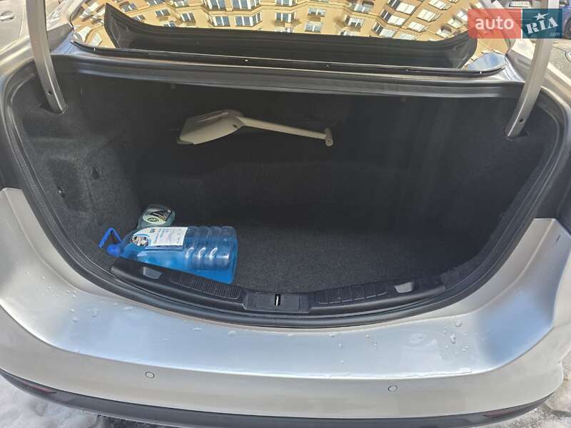 Седан Ford Fusion 2017 в Києві