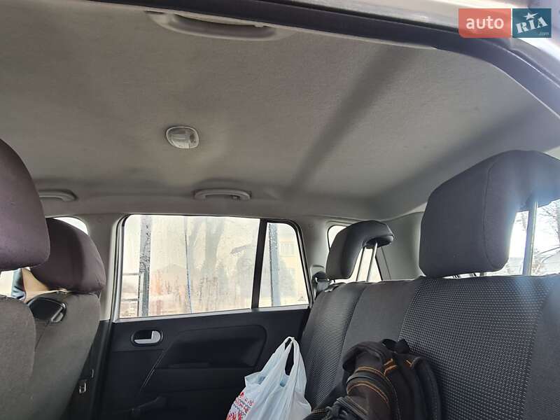 Хэтчбек Ford Fusion 2008 в Новом Роздоле