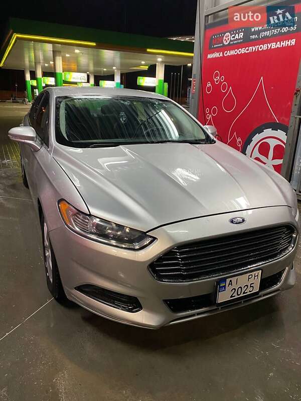 Седан Ford Fusion 2015 в Ободовке