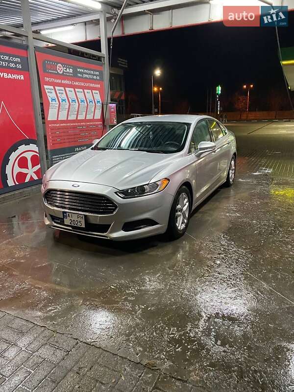 Седан Ford Fusion 2015 в Ободовке